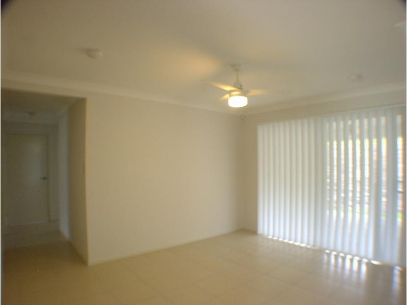 10 Bowen Place, Blackstone QLD 4304